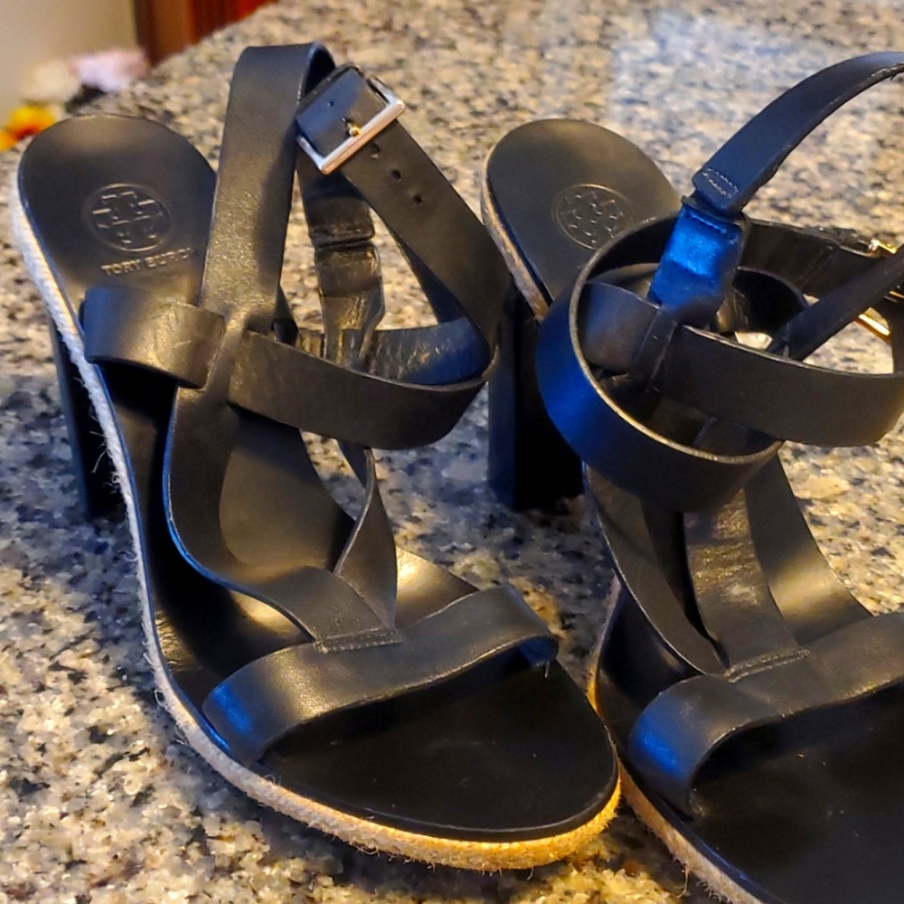 Tory Burch size 9 ankle wrap sandels